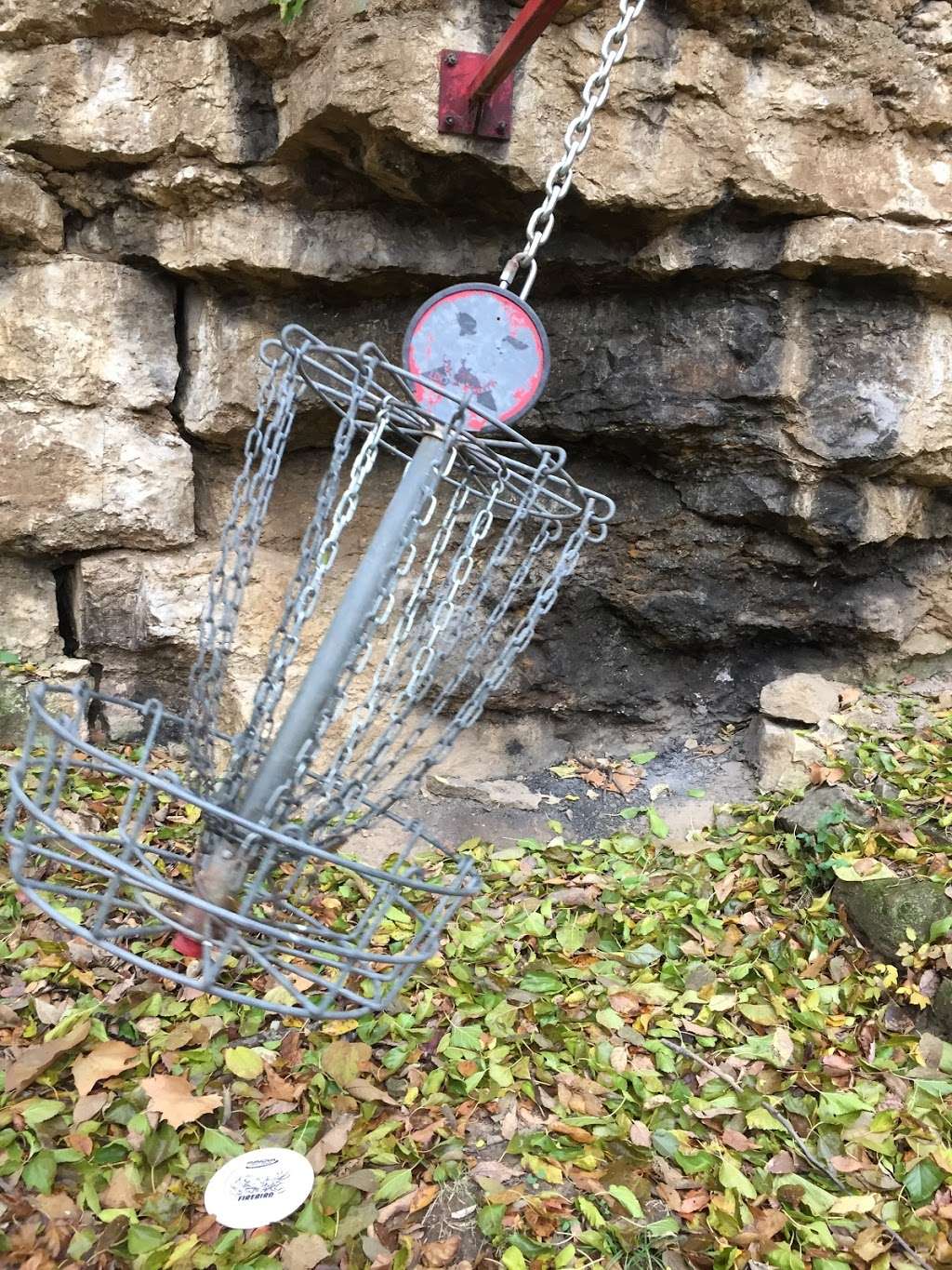 Cliff Drive Disc Golf Course at Kessler Park | 2460 E Reservoir Dr, Kansas City, MO 64106 | Phone: (816) 237-0813