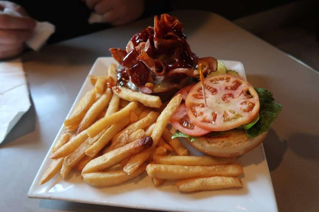 Roman Delight Restaurant III | 1240 Centre Turnpike, Orwigsburg, PA 17961, USA | Phone: (570) 366-1914