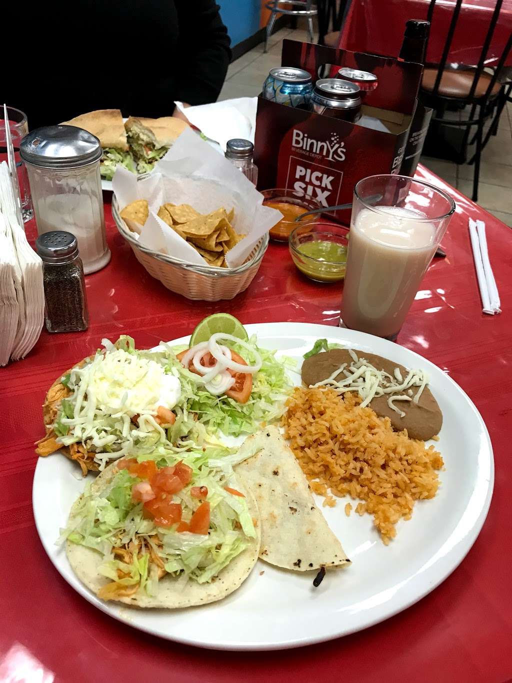 Ericks Tacos | 1967 W Lawrence Ave, Chicago, IL 60640, USA | Phone: (773) 334-6920