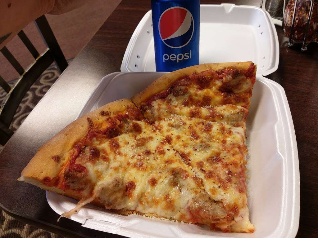Salernos Pizza of Lyons | 8005 Ogden Ave, Lyons, IL 60534, USA | Phone: (708) 442-5500