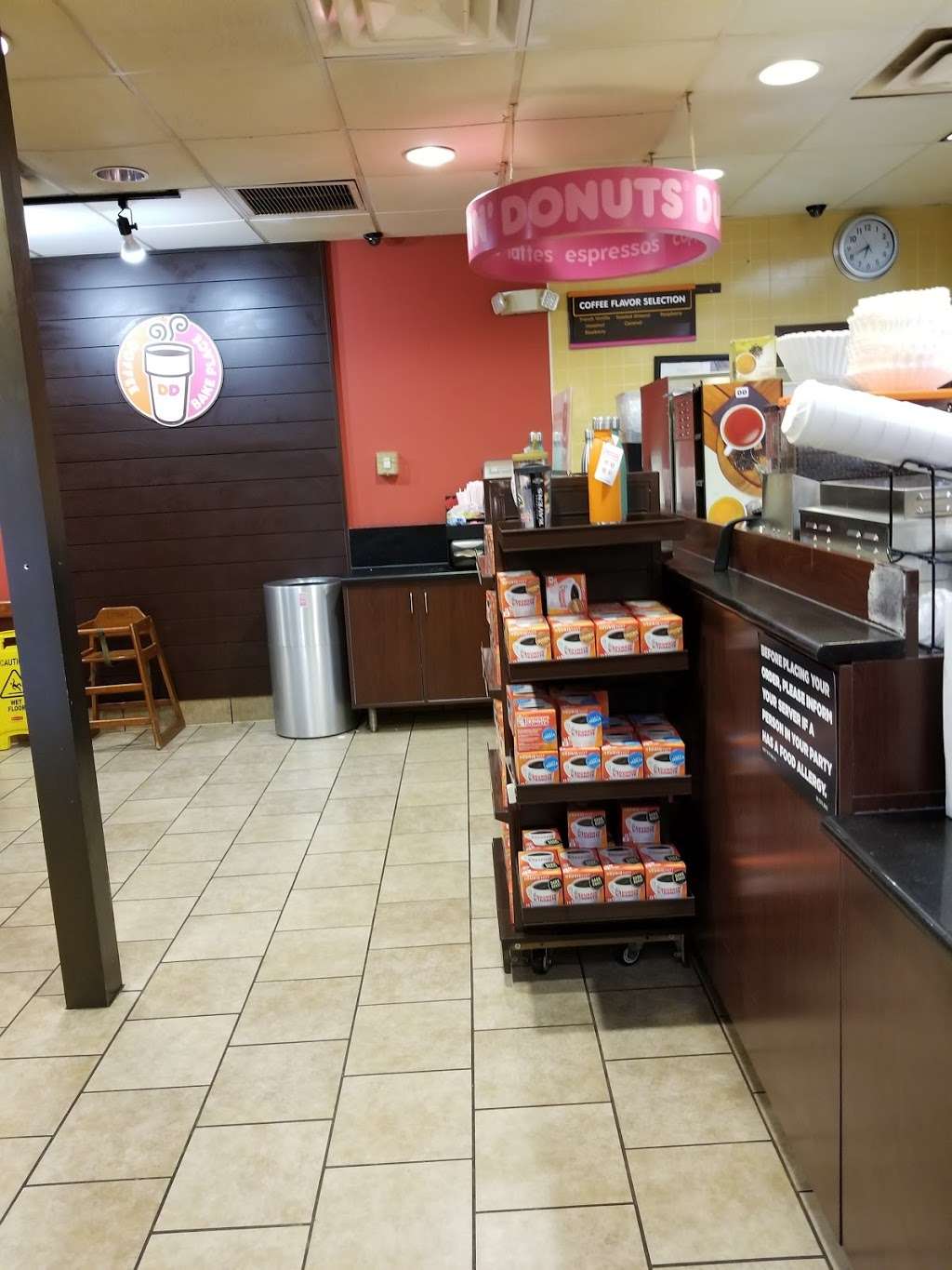 Dunkin Donuts | 2001 York Rd, Timonium, MD 21093, USA | Phone: (410) 252-0350