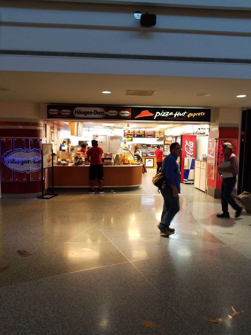 Häagen-Dazs | Denver International Airport (DEN), 6900 Peña Blvd B54, Denver, CO 80249