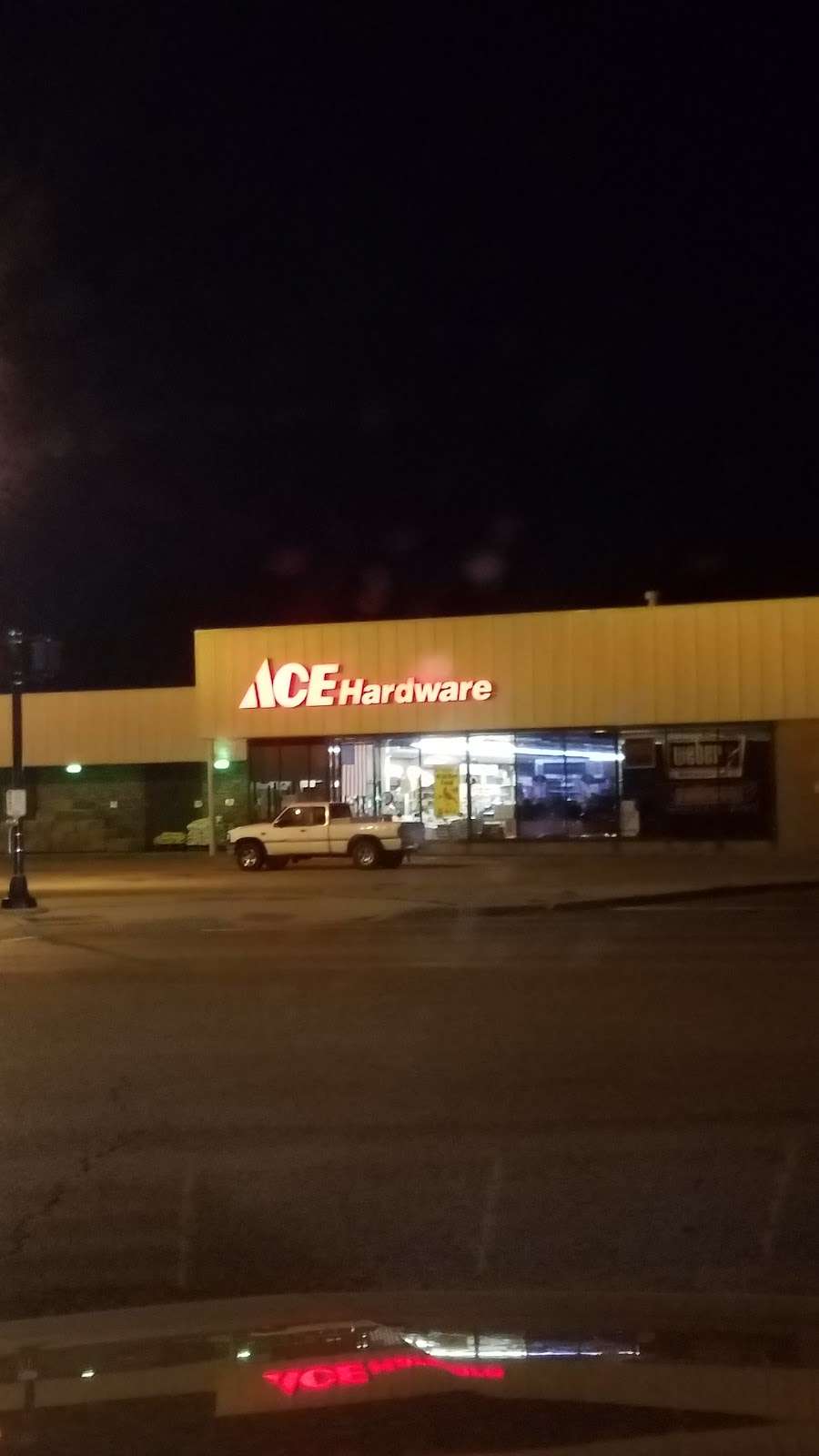 Ace Hardware | 994 N Lake St, Aurora, IL 60506, USA | Phone: (630) 897-9227
