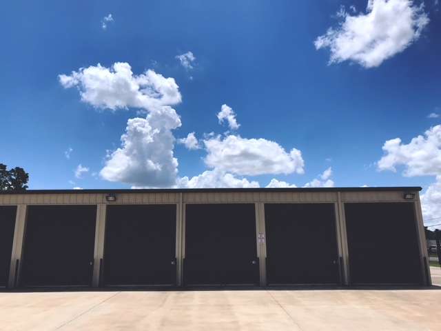 Bulldog Self Storage | 28153 Robinson Rd, Conroe, TX 77385 | Phone: (832) 425-4320