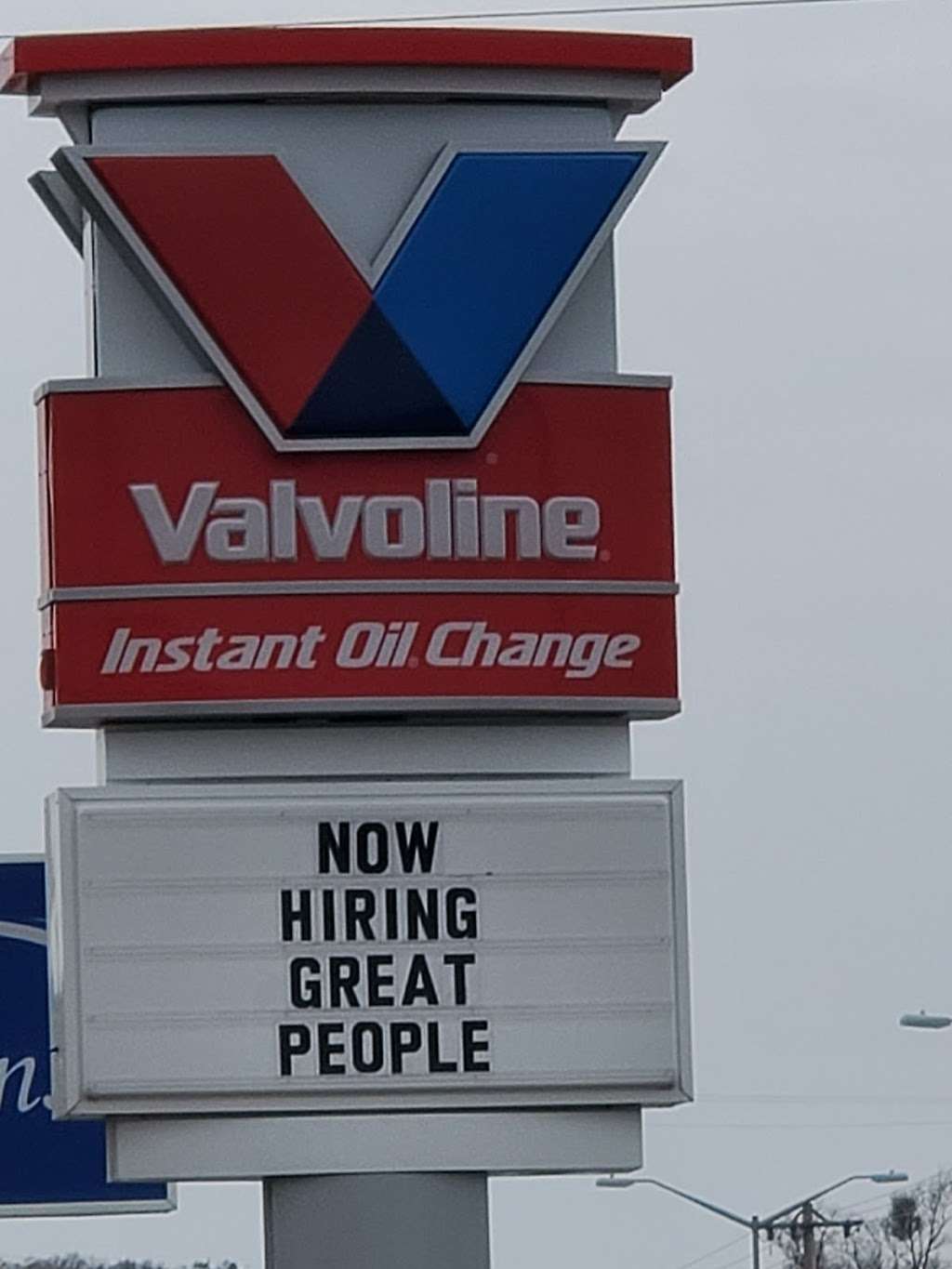 Valvoline Instant Oil Change | 1951 E Main St, Waukesha, WI 53186, USA | Phone: (262) 524-8484