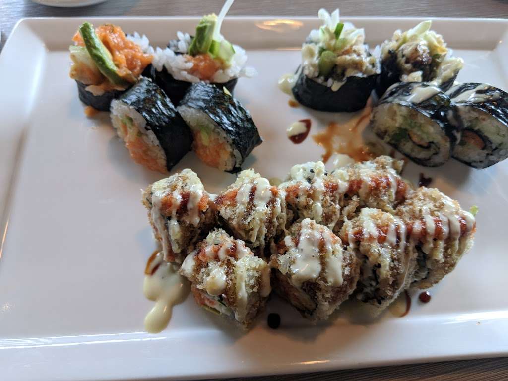 Chef Soon Contemporary Sushi & Bar | 6430 Main St #150, Woodridge, IL 60517, USA | Phone: (630) 297-8805