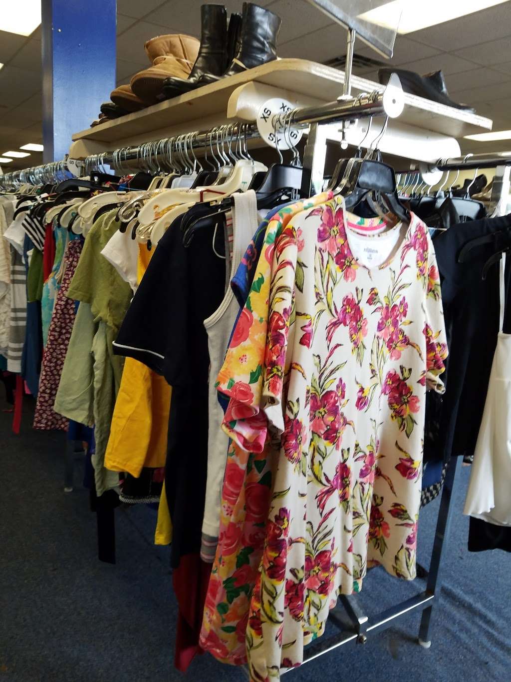 Goodwill | 594 US-206, Bordentown, NJ 08505, USA | Phone: (609) 291-0099