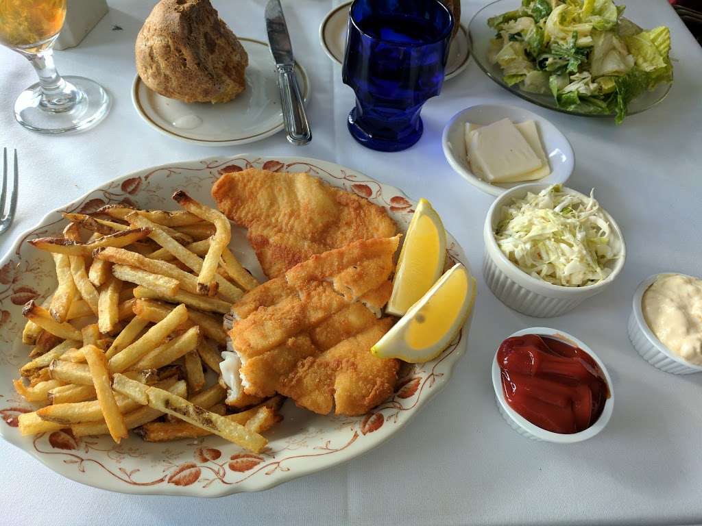 Anthonys Pier 4 Cafe | 153 Humphrey St, Swampscott, MA 01907, USA | Phone: (781) 595-5735