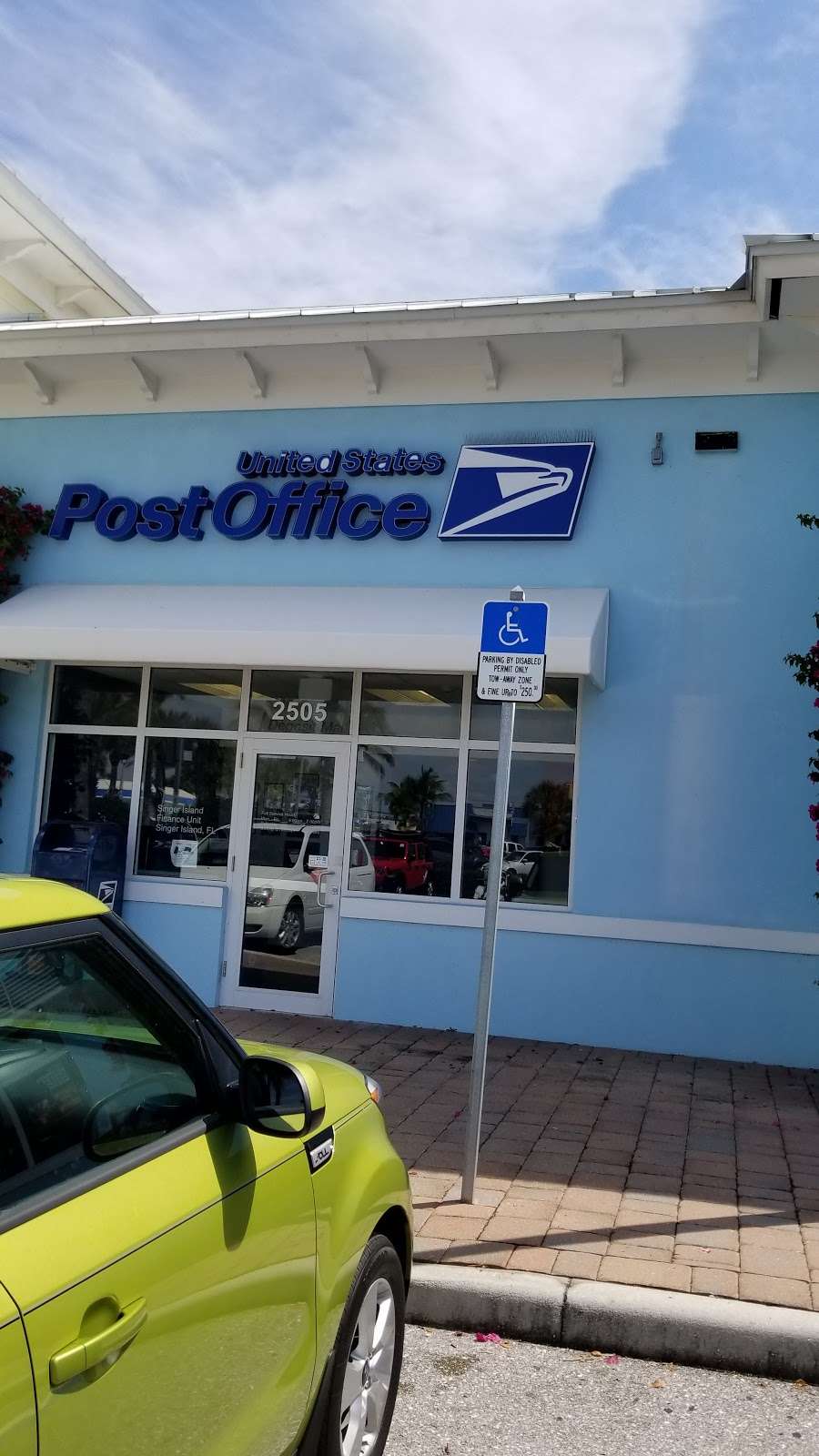 United States Postal Service | 2505 N Ocean Ave, Riviera Beach, FL 33404 | Phone: (800) 275-8777