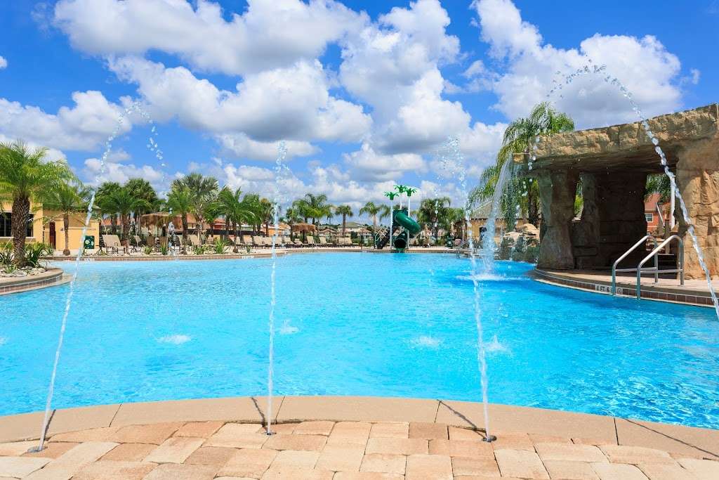Paradise Palm Resort Villa for Rent | 8927 Bismarck Palm Rd, Kissimmee, FL 34747, USA | Phone: (416) 556-5768