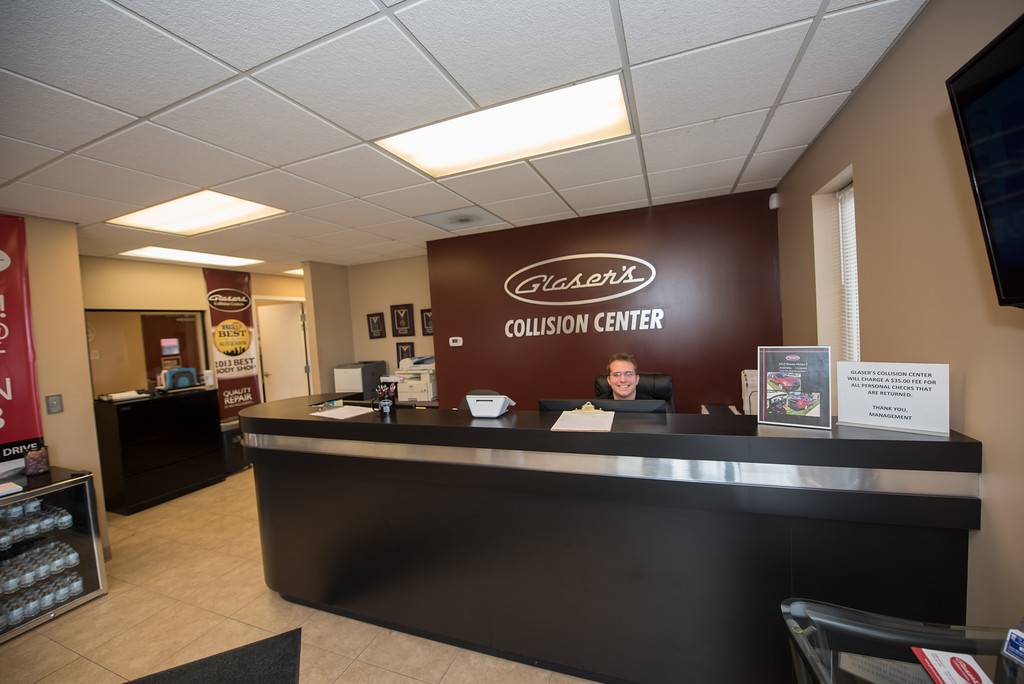 Glasers Collision Centers-Louisville | 3331 Preston Hwy, Louisville, KY 40213, USA | Phone: (502) 375-8100