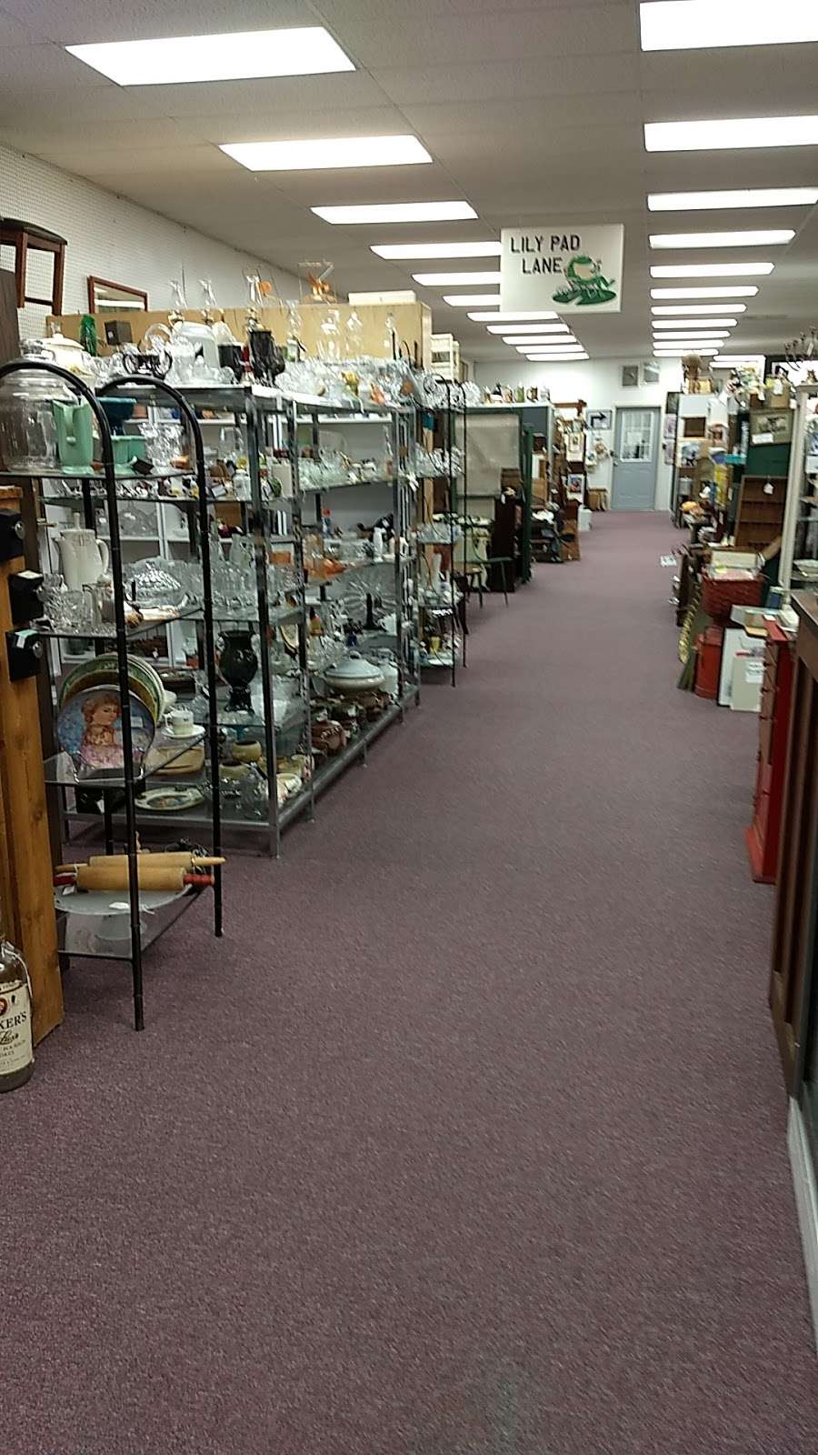 Enchanted Frog Antiques | 7950 MO-116, Lathrop, MO 64465 | Phone: (816) 740-6933