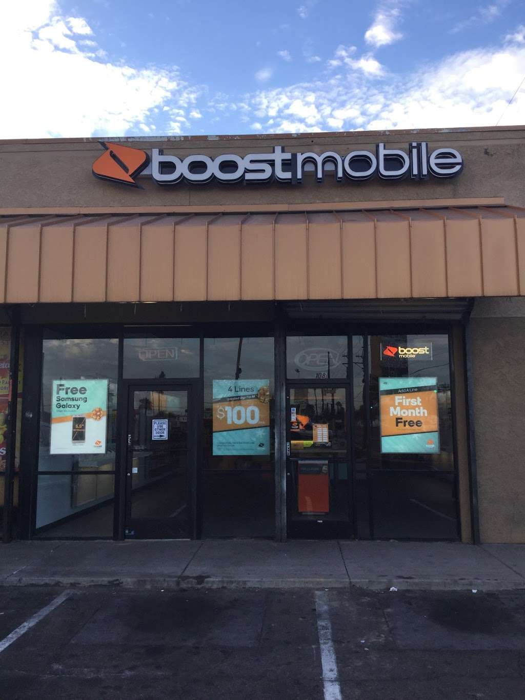 Boost Mobile | 5045 W Thomas Rd, Phoenix, AZ 85031, USA | Phone: (602) 368-3120