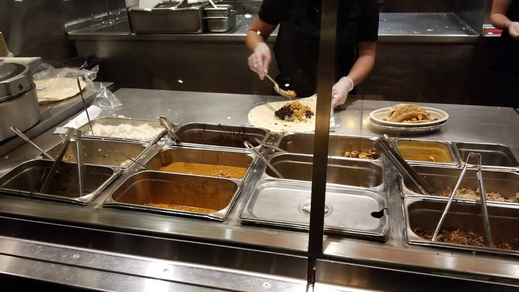 Chipotle Mexican Grill | 380 NJ-3, Clifton, NJ 07014 | Phone: (973) 916-0040