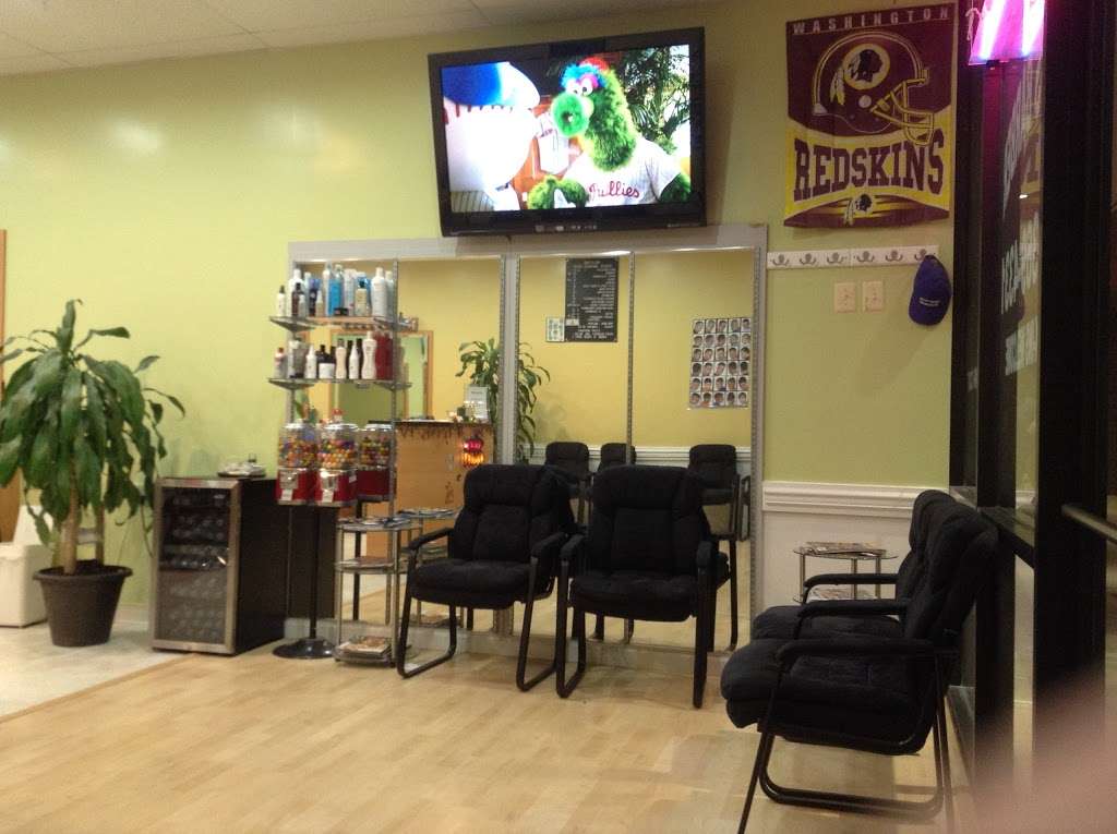 Nonis Barber Shop | 10173 Hastings Dr, Manassas, VA 20110, USA | Phone: (703) 369-4331