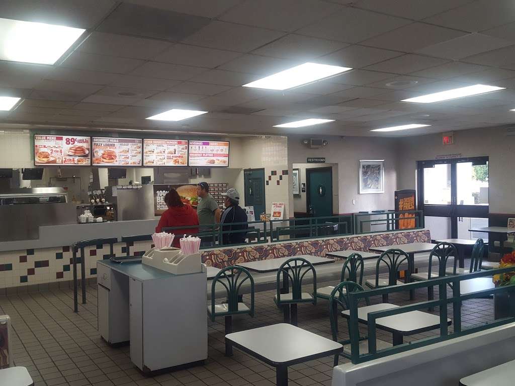 Burger King | 120 W Valley Blvd, Rialto, CA 92376 | Phone: (909) 877-4475