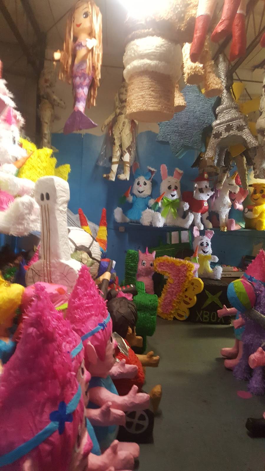 Olgas Pinatas | 9401 Carnegie Ave, El Paso, TX 79925, USA | Phone: (915) 274-1290