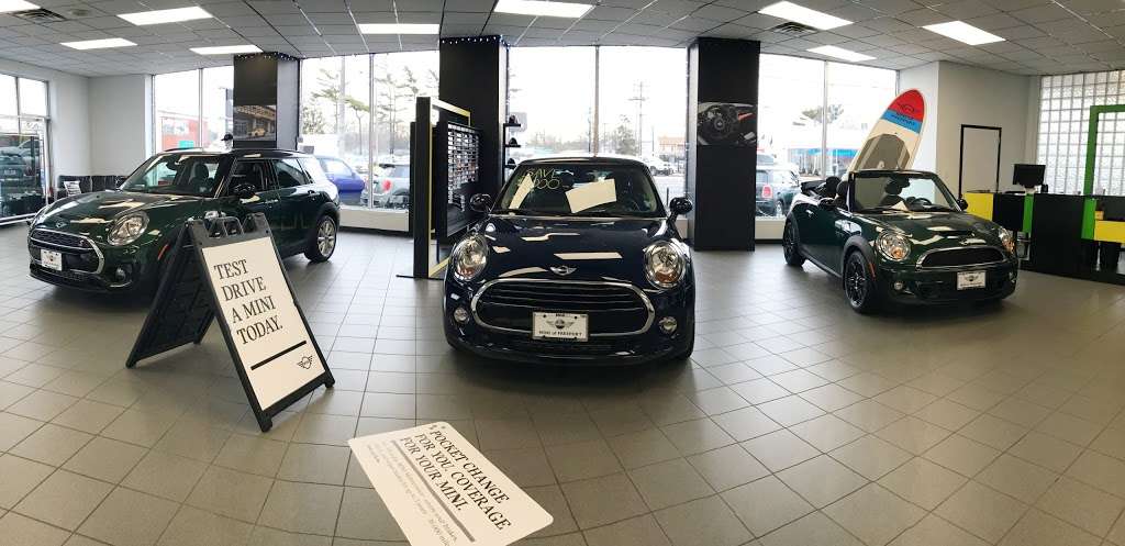 MINI of Freeport | 280 Sunrise Hwy, Freeport, NY 11520, USA | Phone: (516) 665-1246