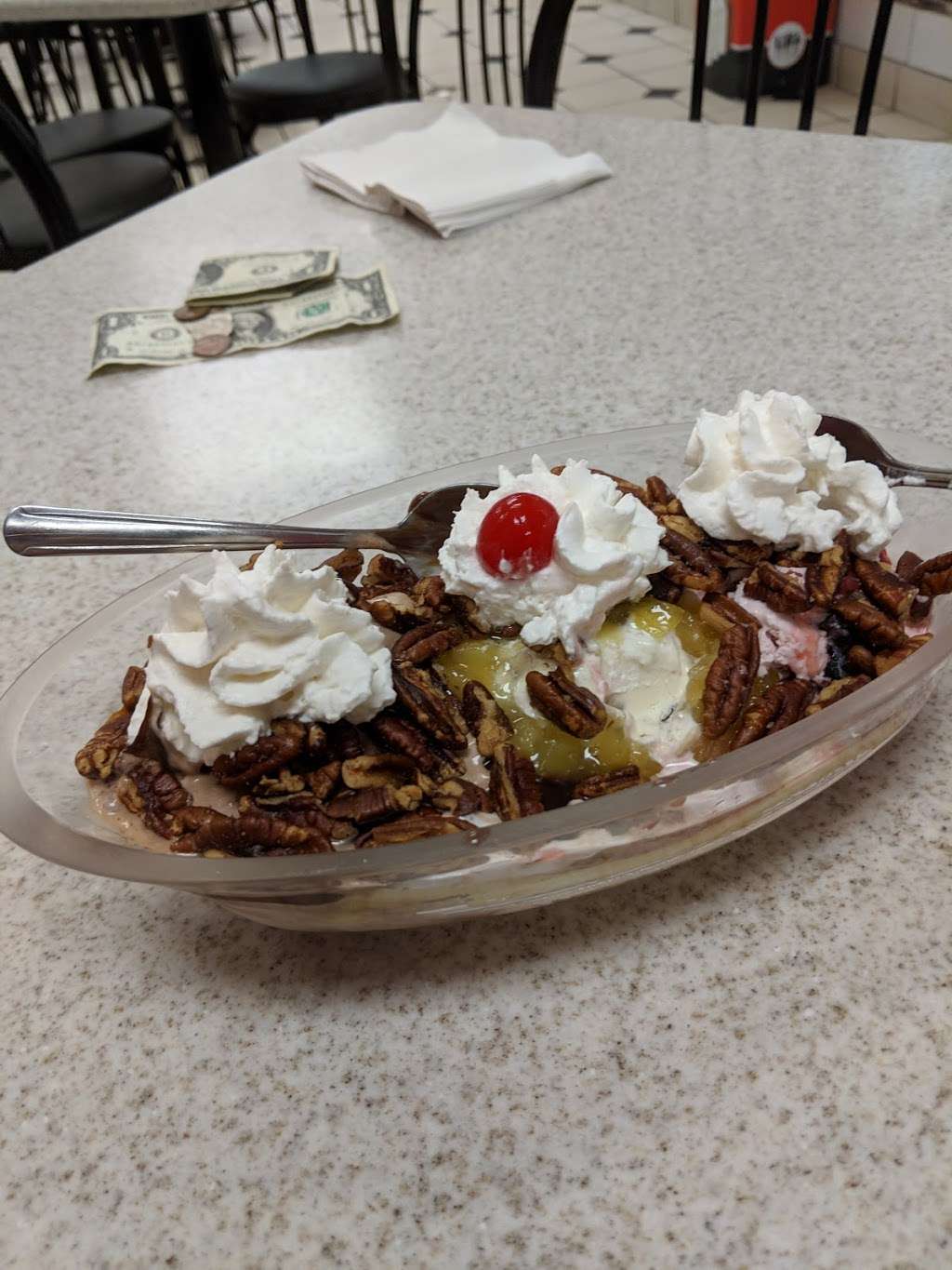 Oberweis Ice Cream and Dairy Store | 400 S Randall Rd Unit A, Elgin, IL 60123 | Phone: (847) 697-5970