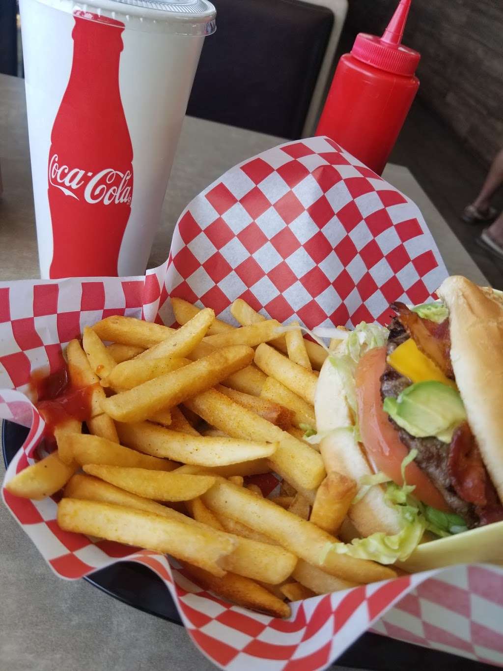 Apollo Burgers | 21239 S Wilmington Ave, Carson, CA 90810, USA | Phone: (310) 830-4009