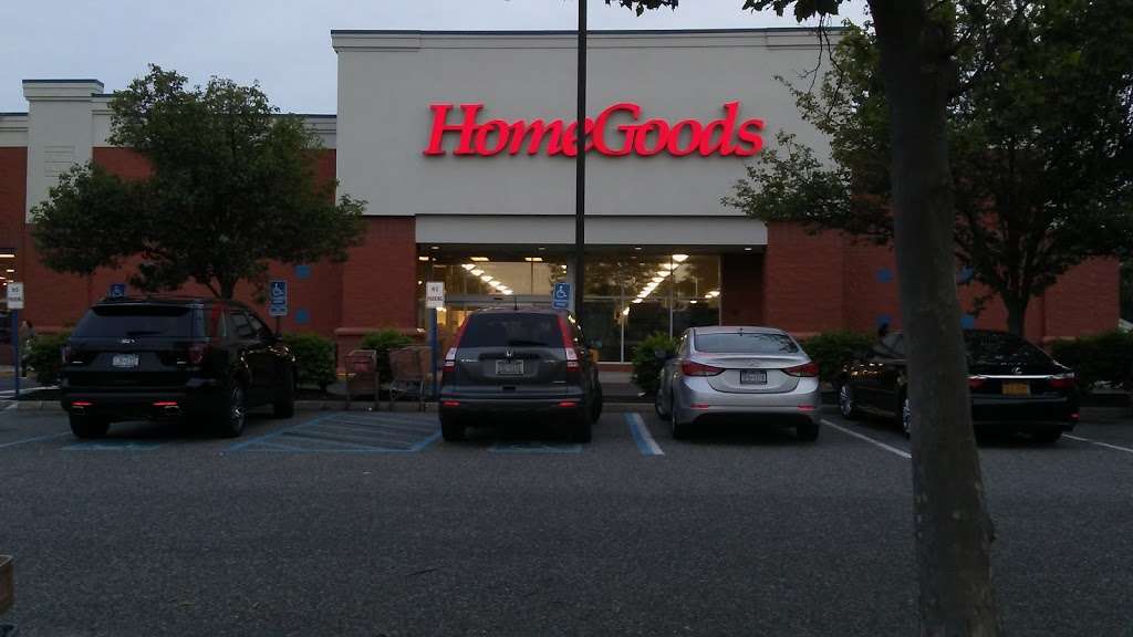 HomeGoods | 828 Sunrise Hwy, Bay Shore, NY 11706 | Phone: (631) 969-5703