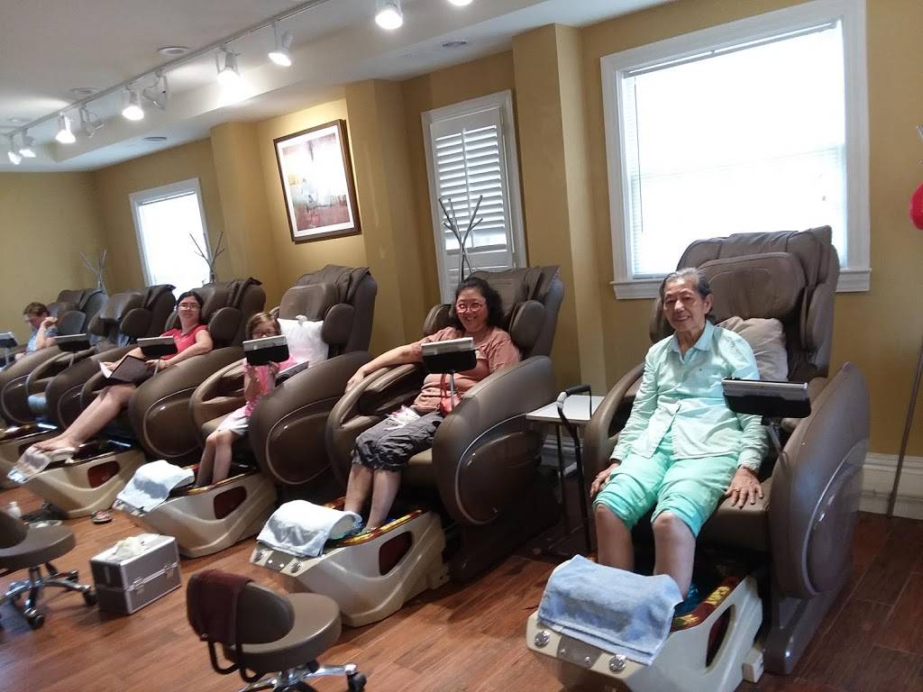 Mimis Nail Salon and Spa | 8311 Shelbyville Rd, Louisville, KY 40222, USA | Phone: (502) 742-1589