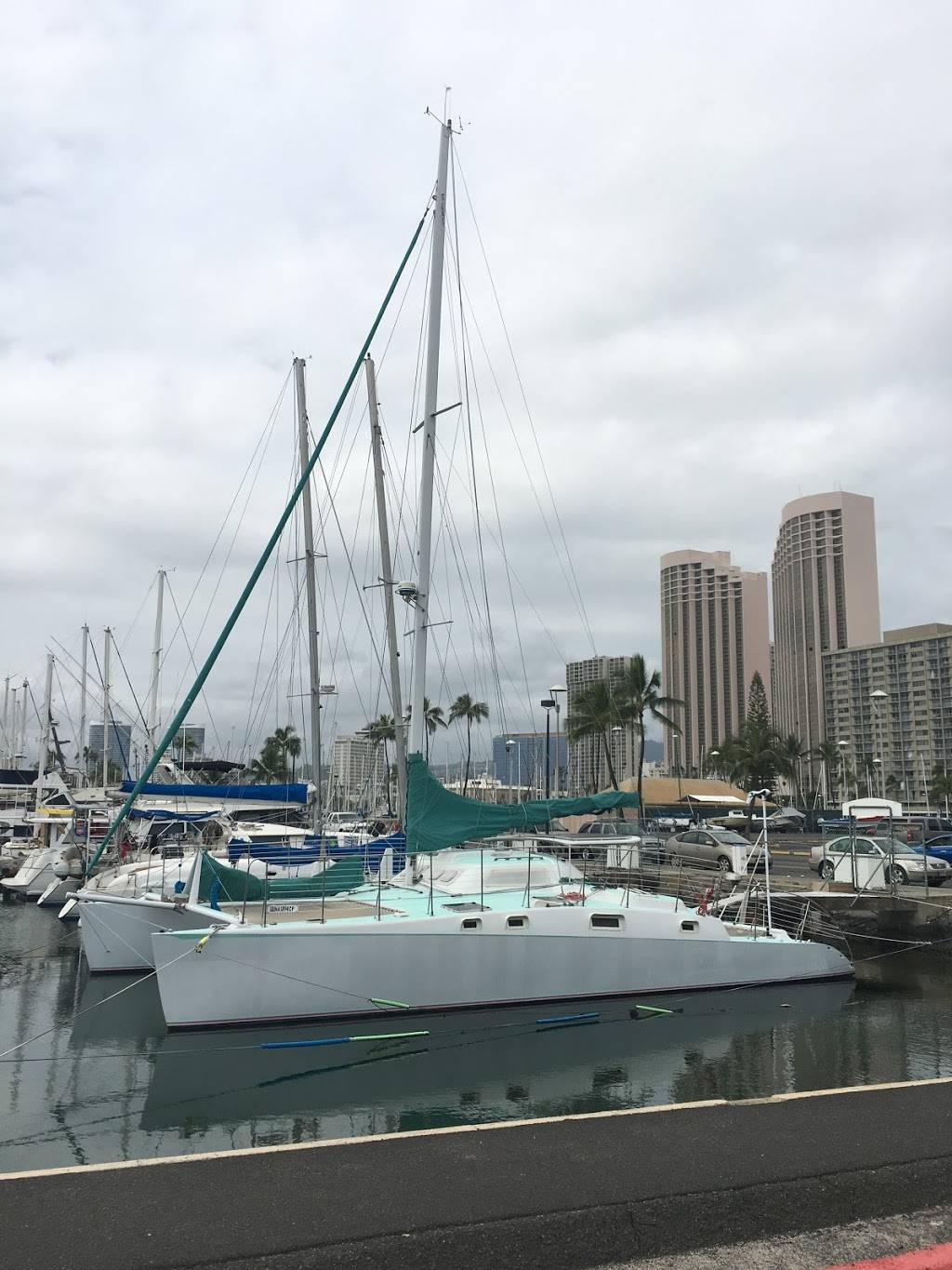 sailhawaiianstyle | slip 492, 1651 Ala Wai Boat Harbor, Honolulu, HI 96815, USA | Phone: (808) 800-3946