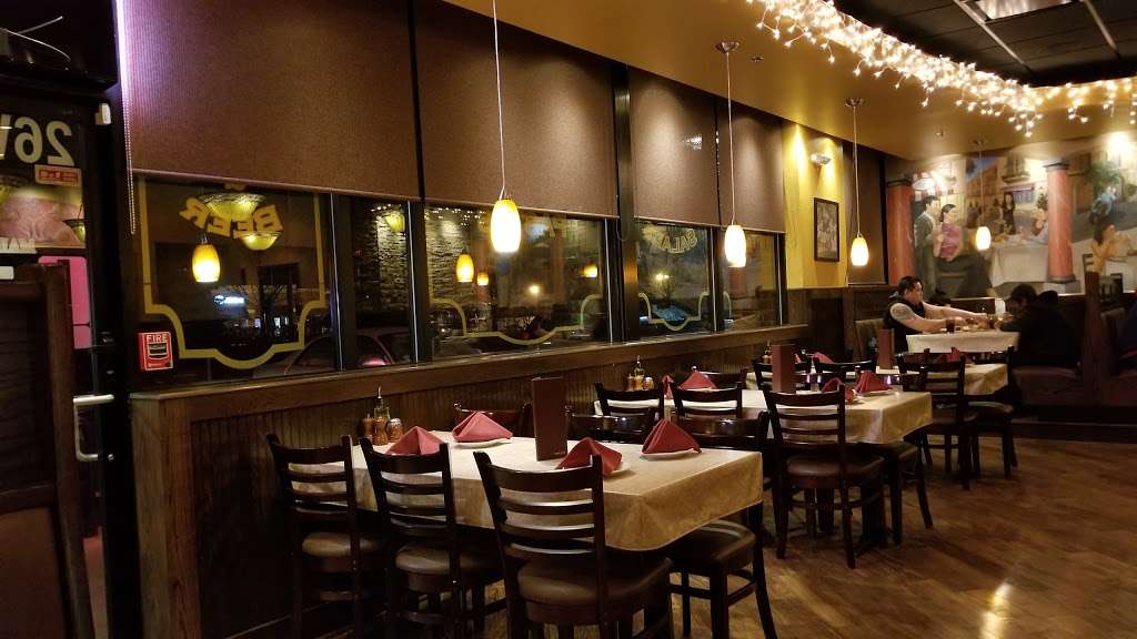 Macianos Pizza & Pastaria | 26W220 Geneva Rd, Carol Stream, IL 60188, USA | Phone: (630) 933-9113