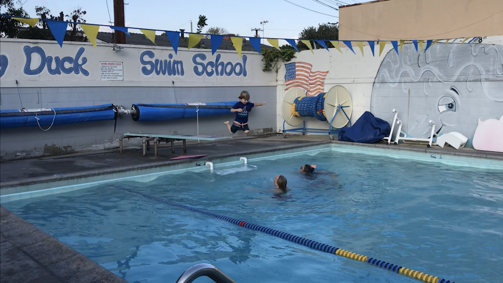 Lucky Duck Swim School | 2421 Marine Ave, Gardena, CA 90249 | Phone: (310) 323-3383