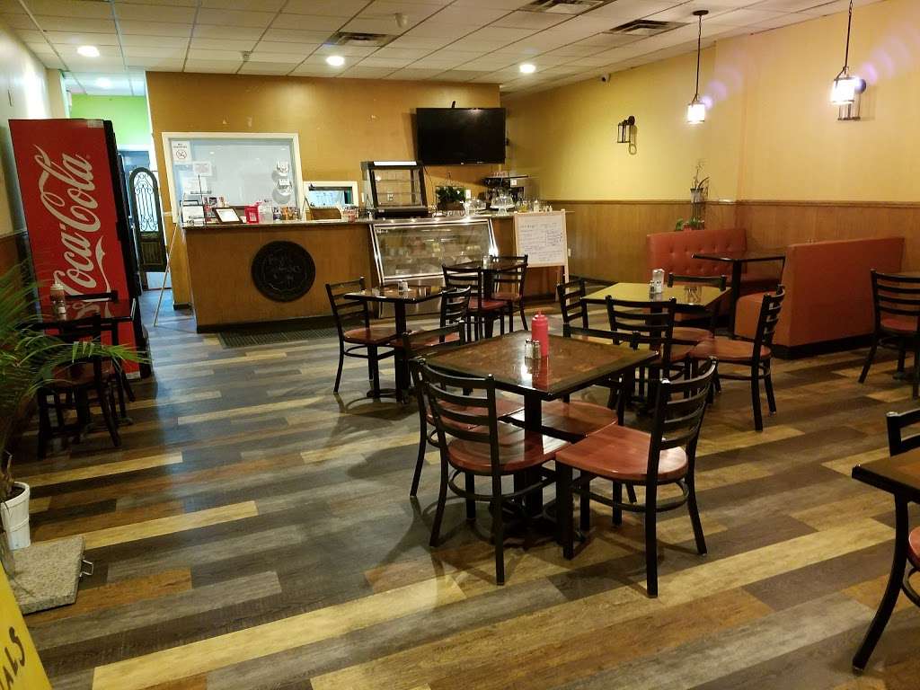 Chocolatte Cafe & Restaurant | 58 Stockton St, Newark, NJ 07105 | Phone: (862) 234-2298