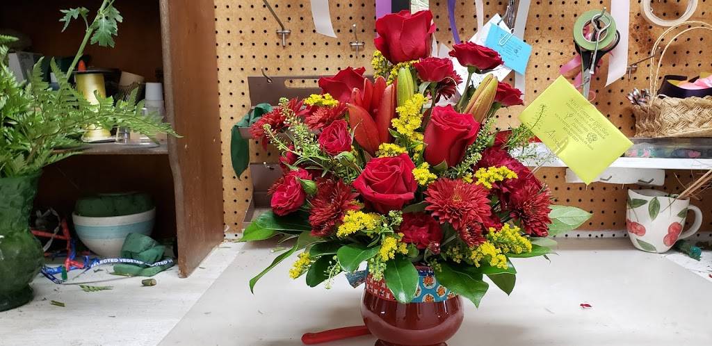 Kims Flowers & Gift shop in Bakersfield | 403 N Chester Ave, Bakersfield, CA 93308, USA | Phone: (661) 392-9571