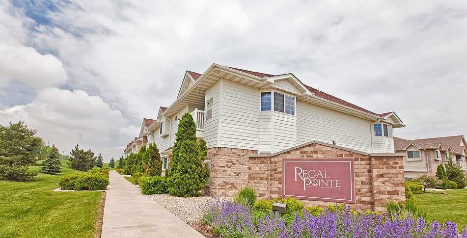 Regal Pointe | 5616 35th St, Kenosha, WI 53144, USA | Phone: (262) 658-0001