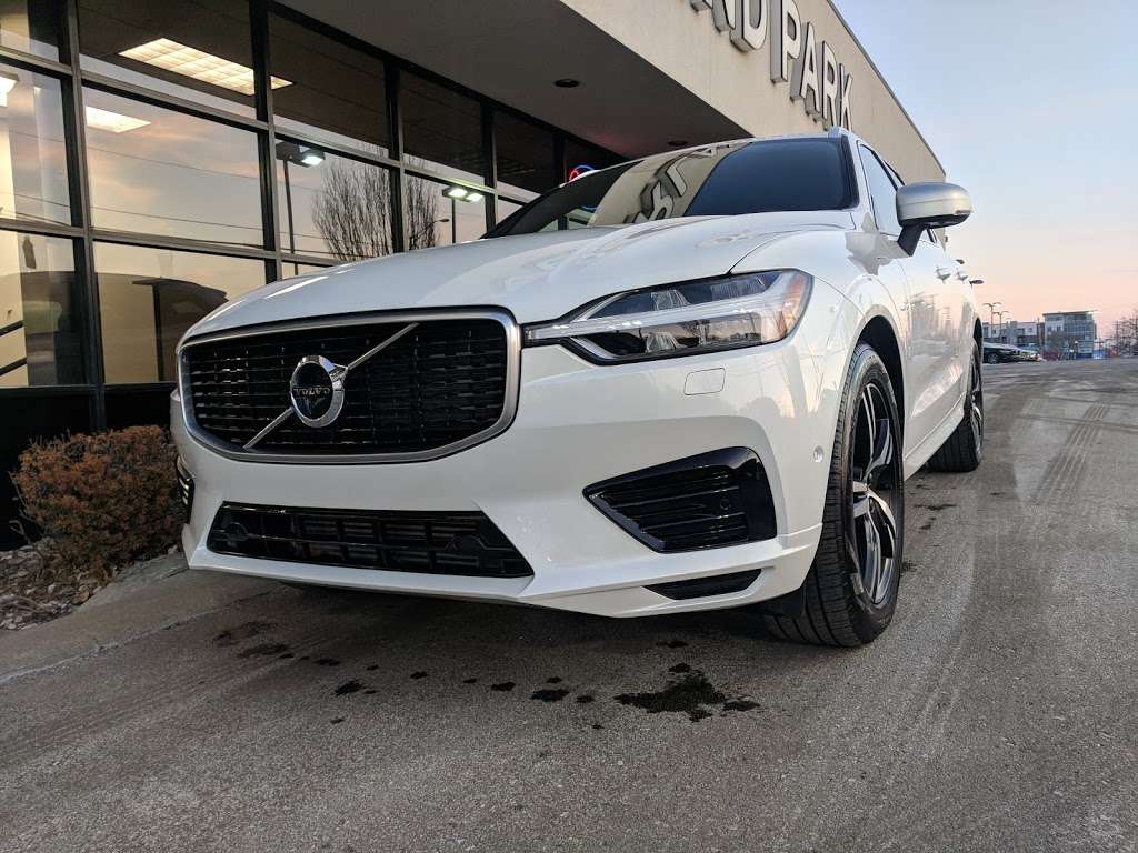 Premier Volvo Cars Overland Park | 7801 Metcalf Ave, Overland Park, KS 66204, USA | Phone: (913) 642-5050