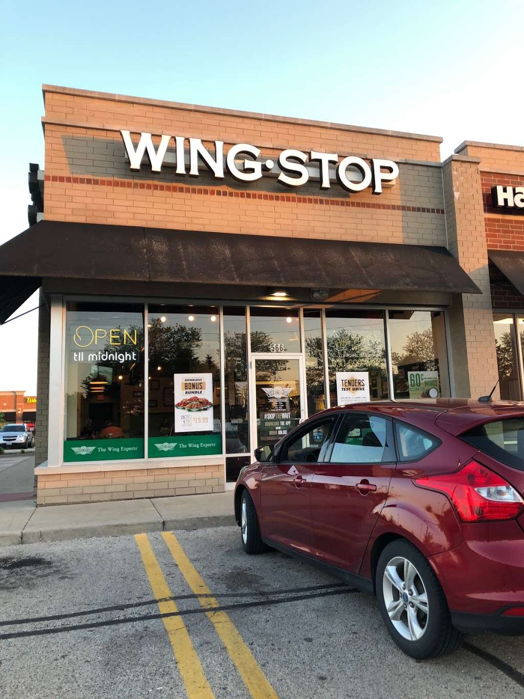 Wingstop | 566 Army Trail Rd, Carol Stream, IL 60188, USA | Phone: (630) 690-9464