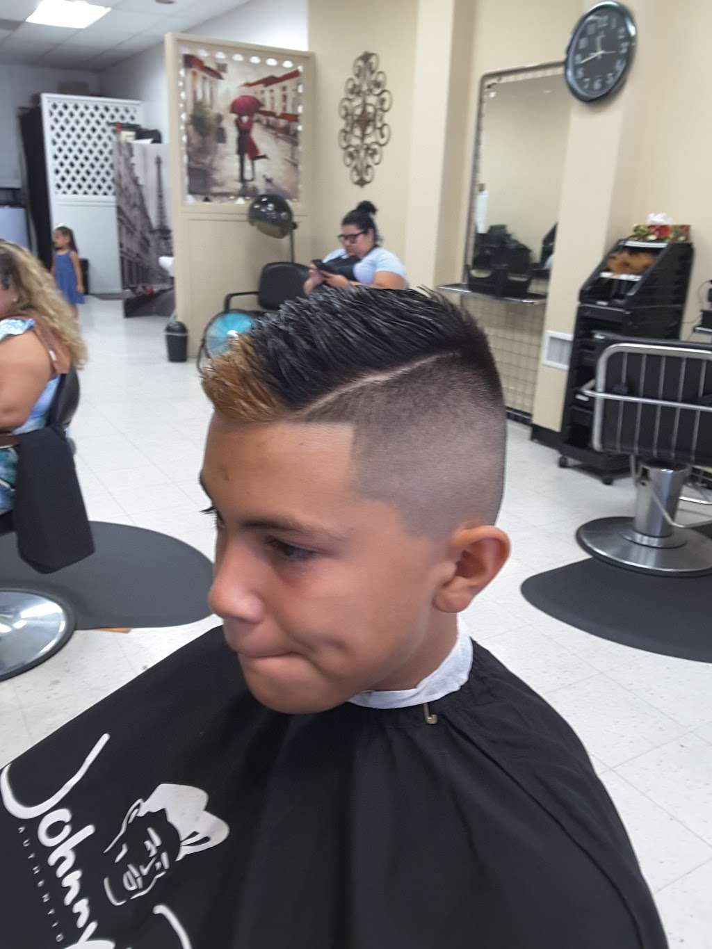 Arlynns Barber Shop | 4740, 939 West E Foothill Blvd, Rialto, CA 92376, USA | Phone: (909) 219-2761