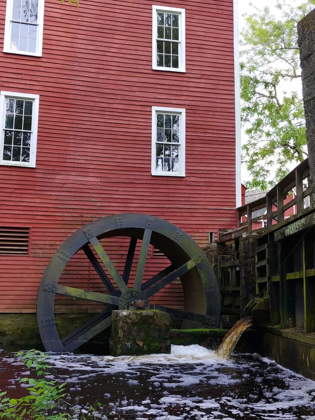 Kirbys Mill | 2 Lakeside Dr, Medford, NJ 08055, USA