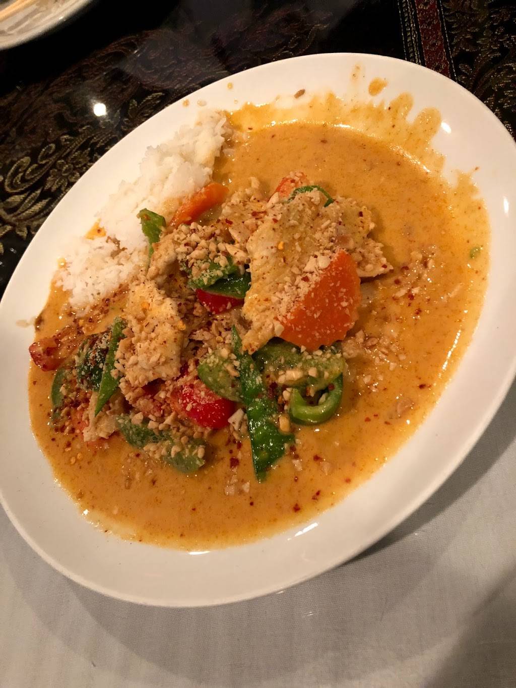 Thai Basil Restaurant | 5800 Red Bug Lake Rd, Winter Springs, FL 32708, USA | Phone: (407) 699-8889