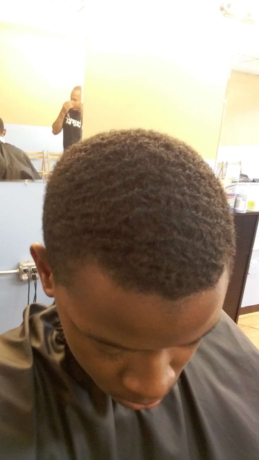 Cuts On Point Barber Studio Ray | 3316 147th St, Midlothian, IL 60445 | Phone: (708) 296-3112