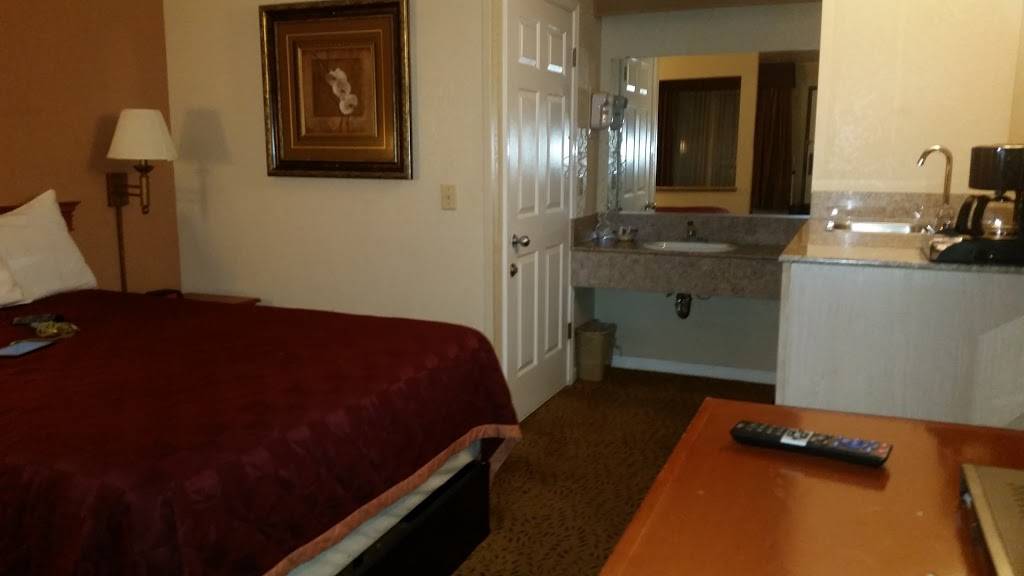 Executive Inn and Suites | 216 Bannon St, Sacramento, CA 95811, USA | Phone: (916) 393-2100