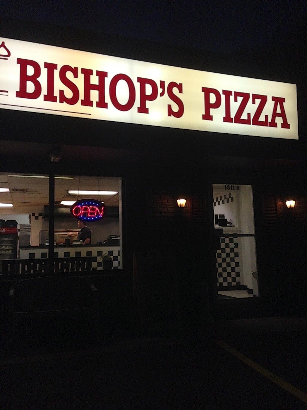 Bishops Pizza | 1811 Golden Mile Hwy, Pittsburgh, PA 15239, USA | Phone: (724) 327-9474