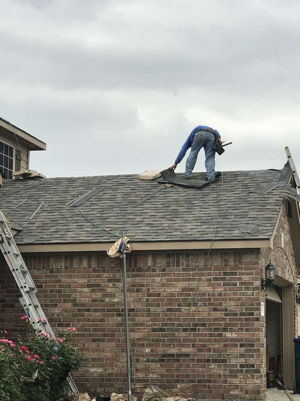 Houston Strong Roofing Company | 9230 Keough Rd Ste 100, Houston, TX 77040, USA | Phone: (832) 801-9608