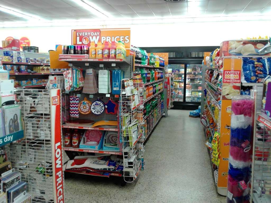 Family Dollar | 4669 NW 183rd St, Opa-locka, FL 33055, USA | Phone: (305) 474-5678