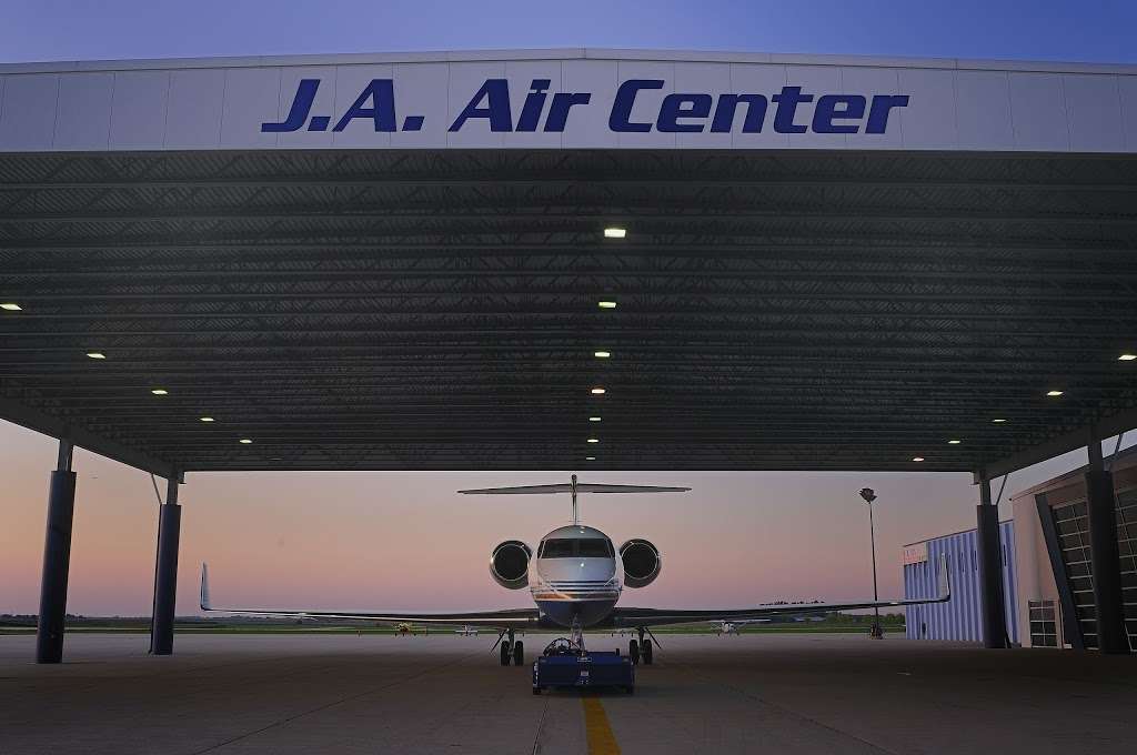 J.A. Air Center | 43W730 US-30, Sugar Grove, IL 60554, USA | Phone: (630) 584-3200