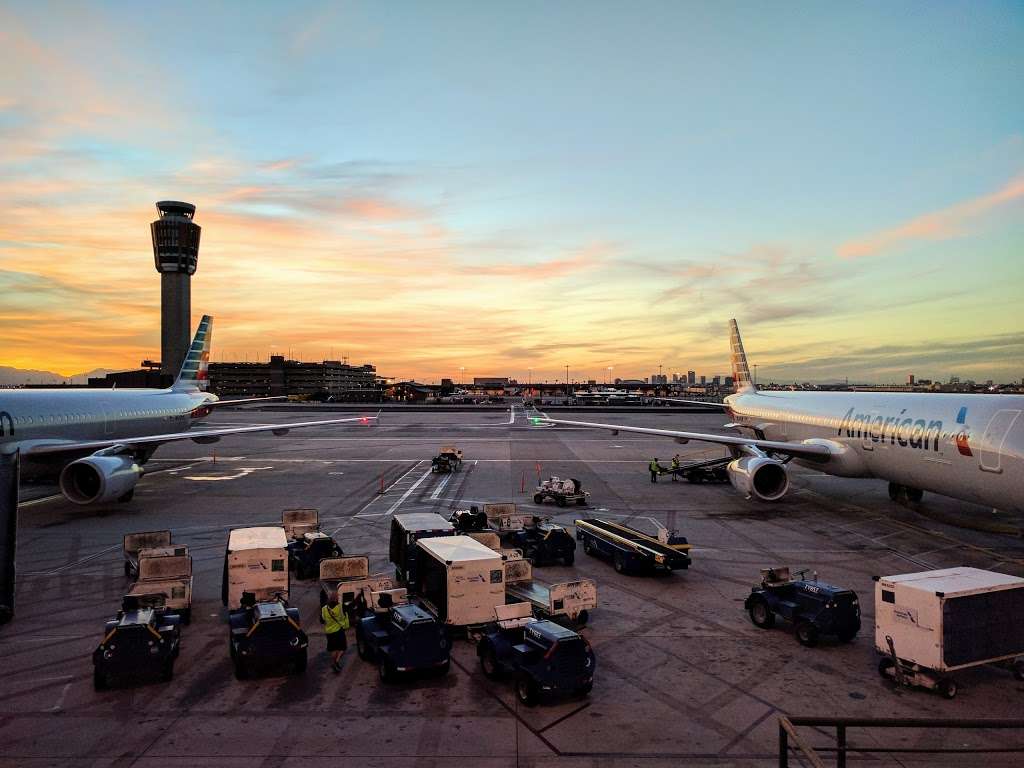 Phoenix Sky Harbor International Airport | Phoenix Sky Harbor International Airport (PHX), 3400 E Sky Harbor Blvd, Phoenix, AZ 85034 | Phone: (602) 273-3300