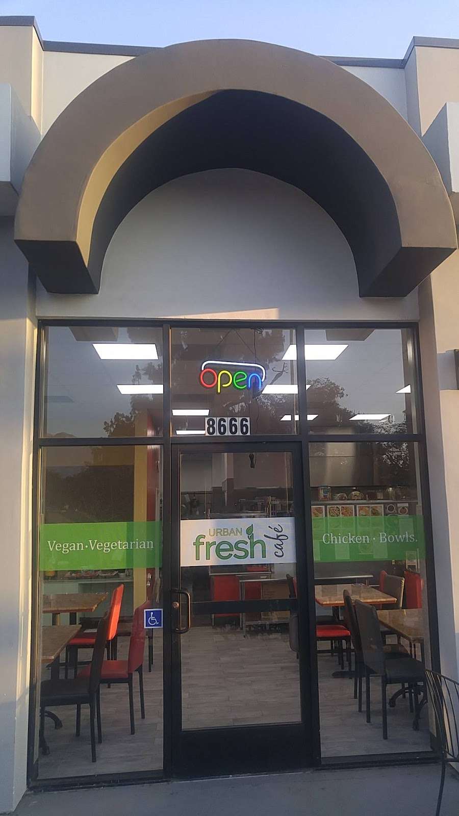 Urban Fresh Cafe | 8666 Foothill Blvd, Sunland-Tujunga, CA 91040, USA | Phone: (818) 273-2673