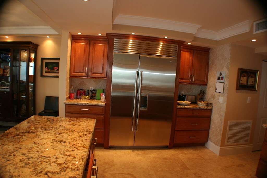 Pompano Beach Kitchens | 3634 Coral Tree Cir, Coconut Creek, FL 33073, USA | Phone: (954) 245-9891