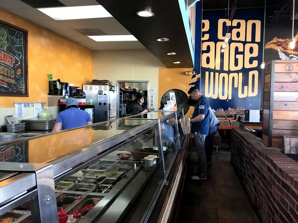 Freebirds World Burrito | 5718 Fairmont Pkwy, Pasadena, TX 77505, USA | Phone: (281) 991-1977