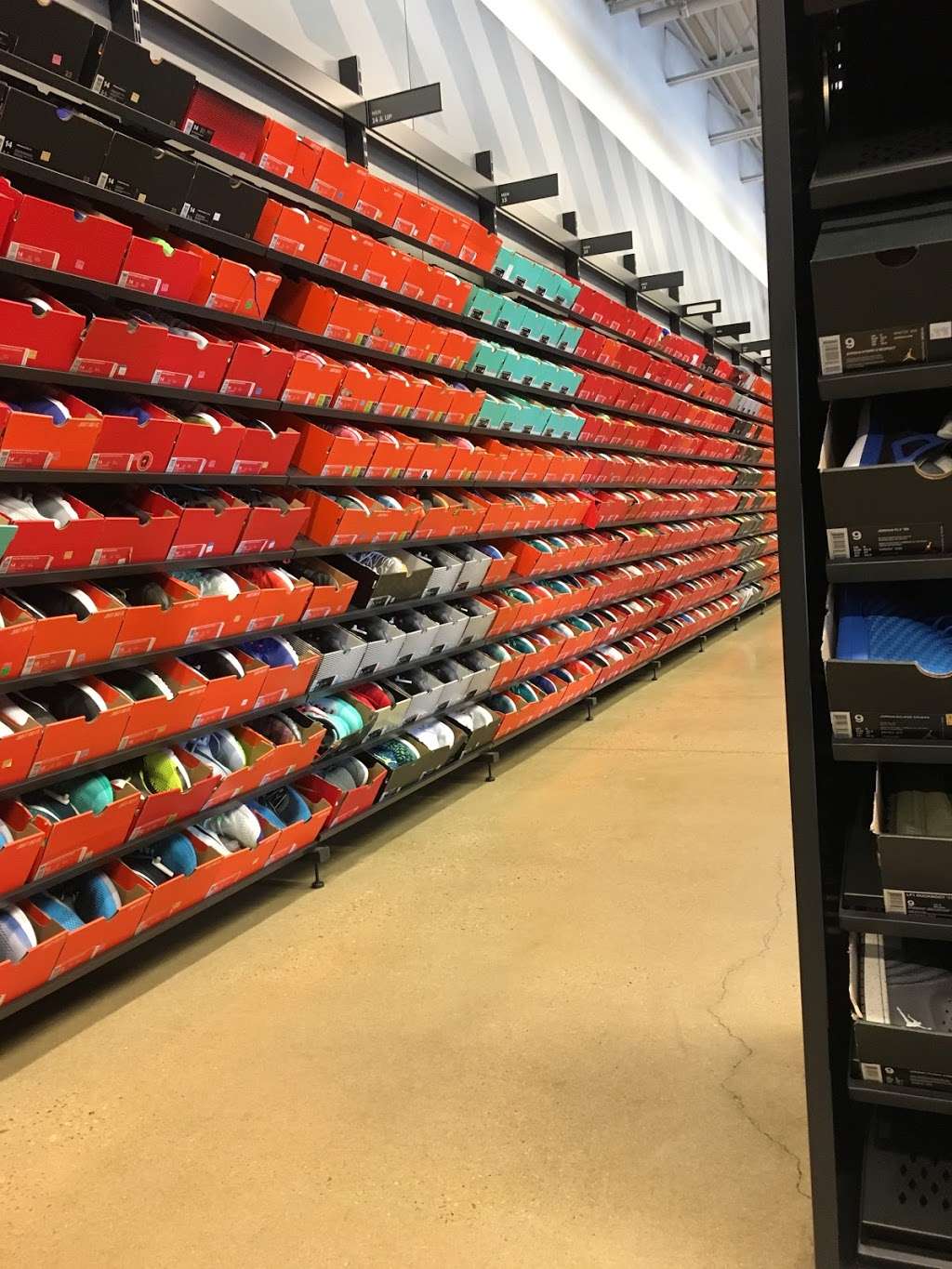 nike store ocean city md shoes