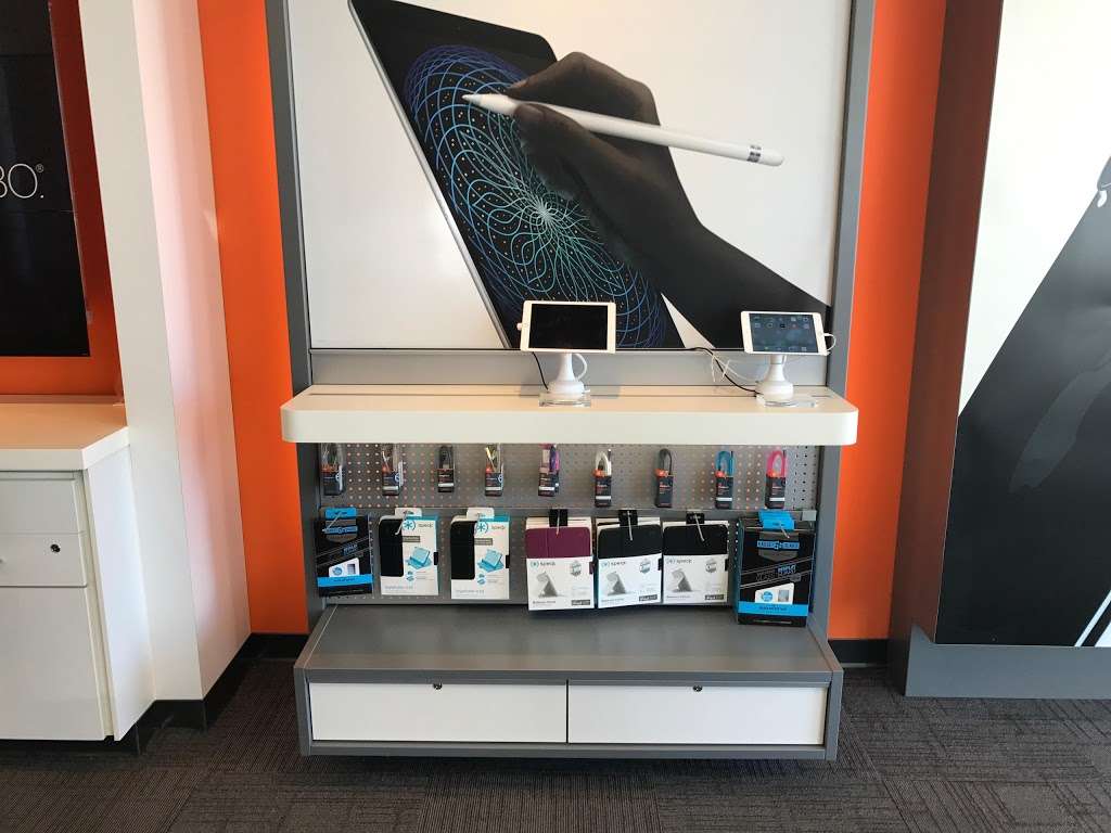 AT&T Store | S69 W15468, Janesville Rd, Muskego, WI 53150, USA | Phone: (414) 422-4765