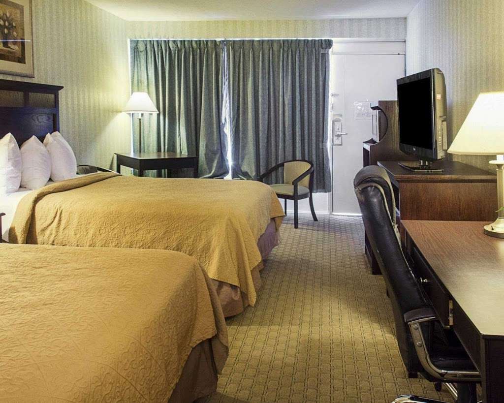 Quality Inn Fredericksburg near Historic Downtown | 543 Warrenton Rd, Fredericksburg, VA 22406, USA | Phone: (540) 373-0000